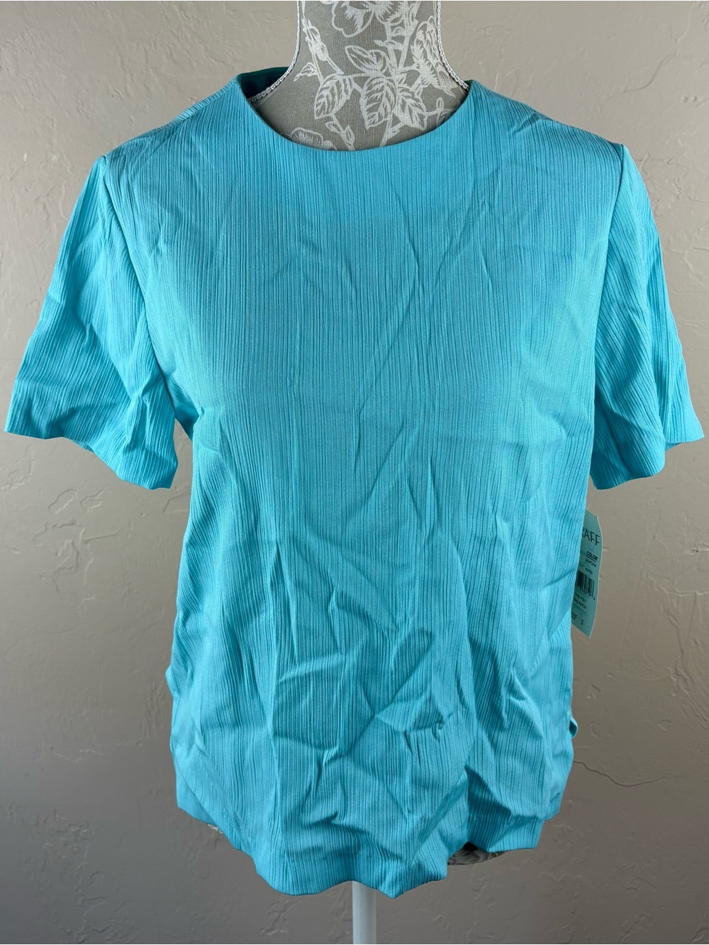NWT Graff Seafoam Blue Blouse Short-sleeve Crinkle Back Zip Women’s Small 10555